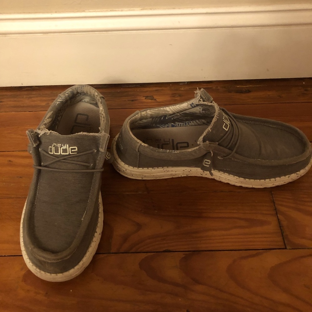 Men’s Hey Dude Shoes /// Size:8 /// Worn but still in great shape.